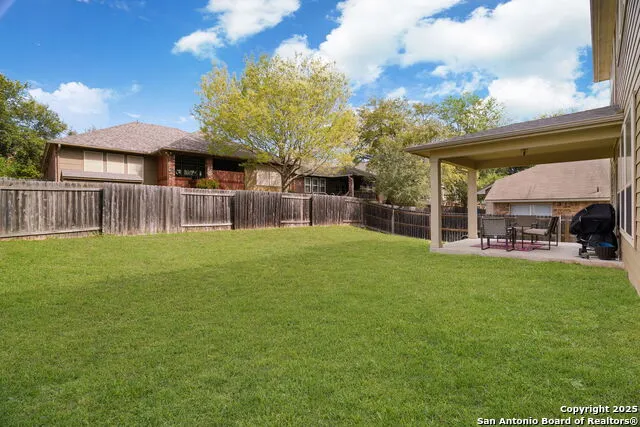 228 Comanche Trail Cibolo, TX 78108