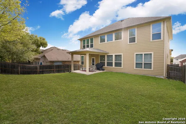 228 Comanche Trail Cibolo, TX 78108