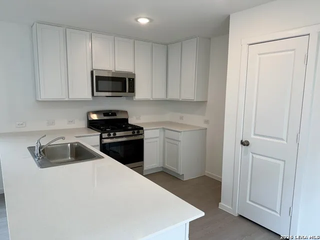 3024 carnelian San Antonio, TX 78264