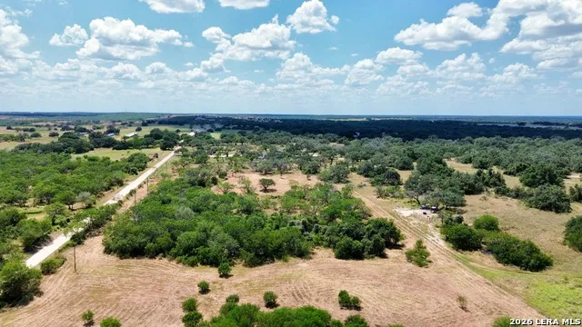 118 Pr Dax Ln Pleasanton, TX 78064