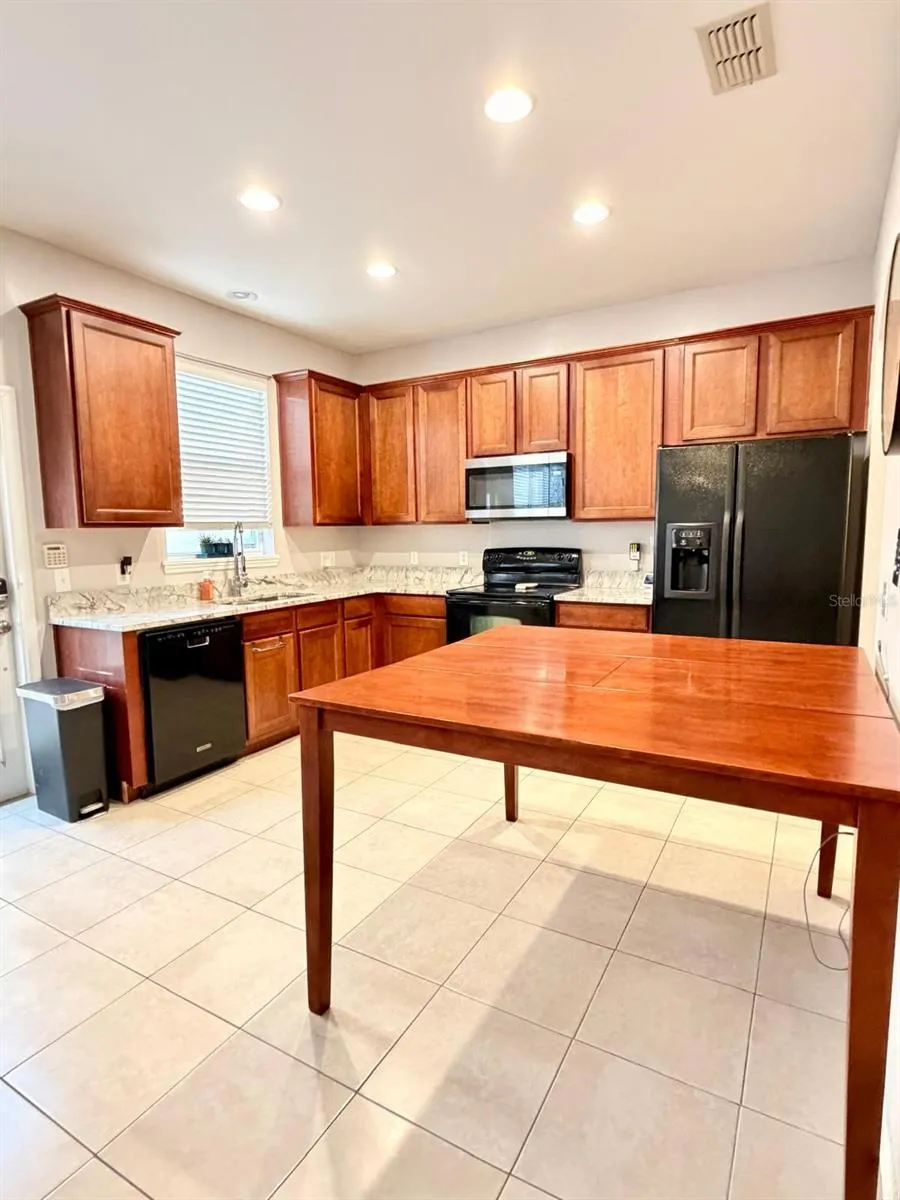 2894 GRASMERE VIEW PARKWAY Kissimmee, FL 34746