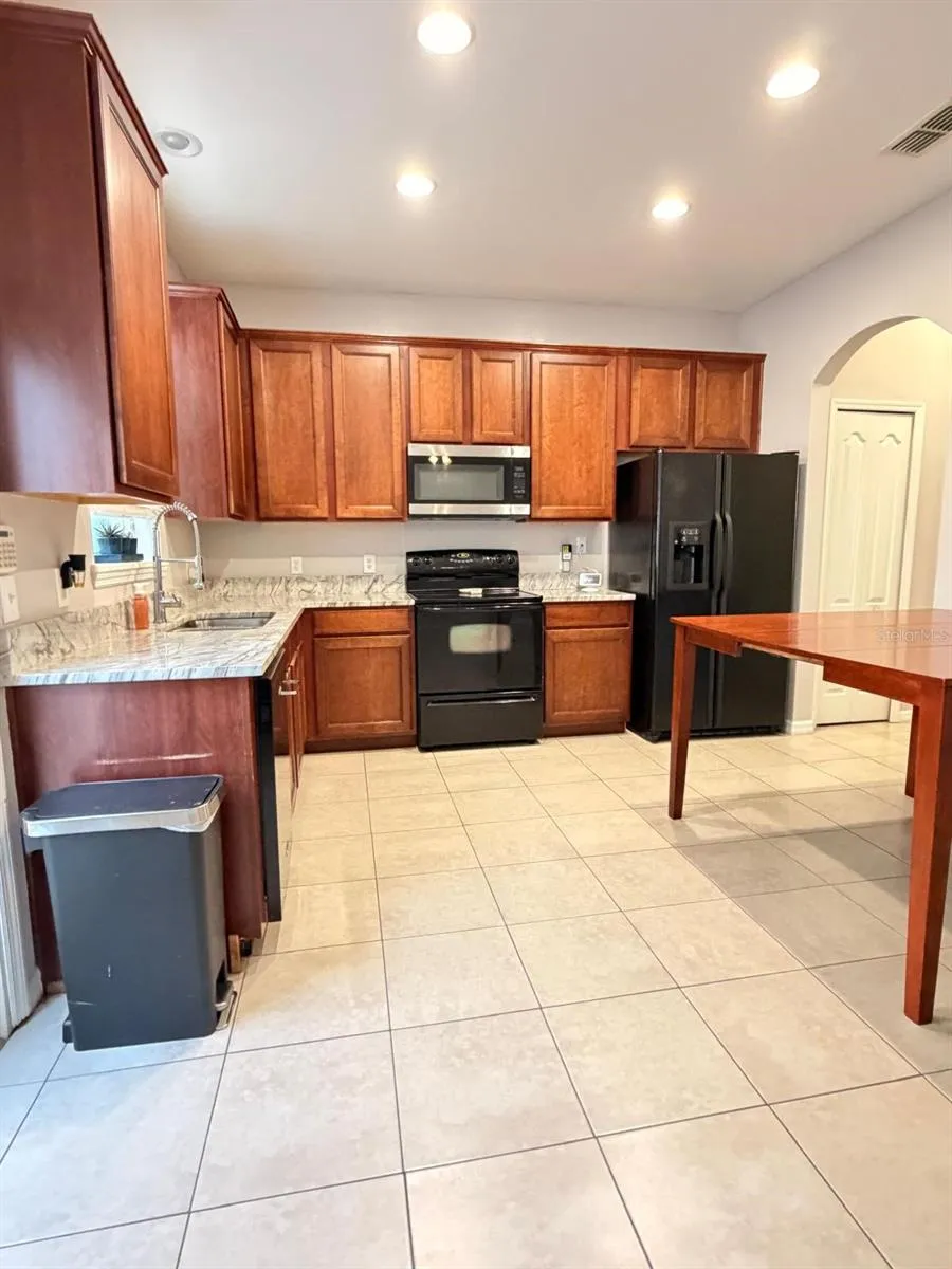 2894 GRASMERE VIEW PARKWAY Kissimmee, FL 34746