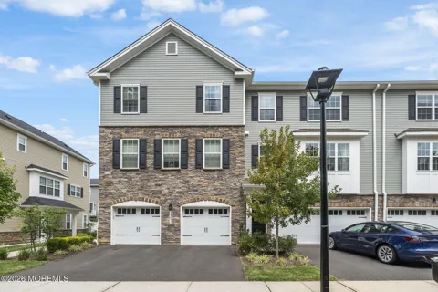 1502 Arose Lane