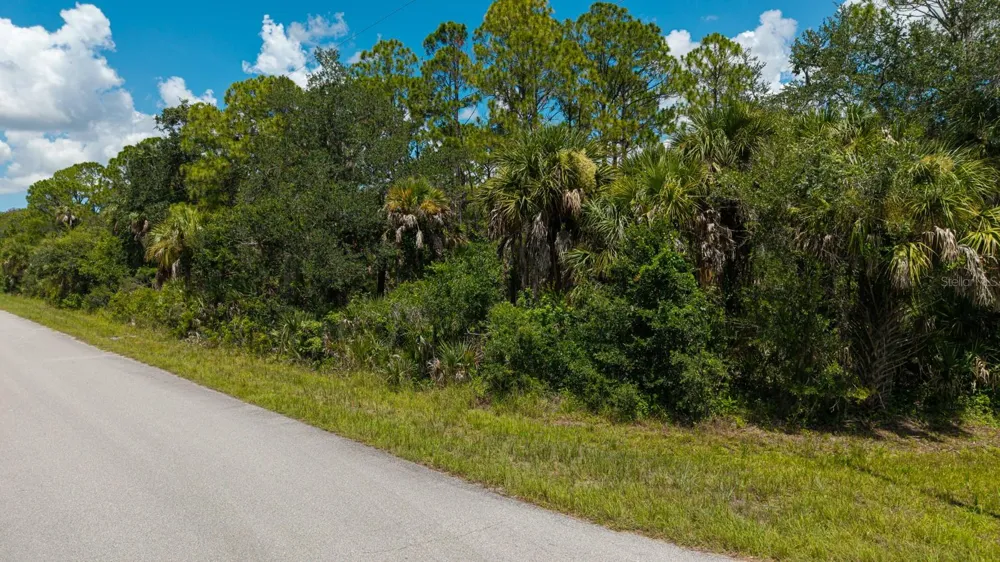 14068 CARRIE AVENUE Port Charlotte, FL 33953