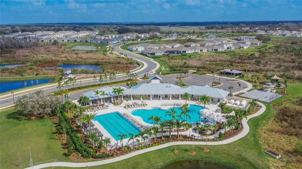 3816 SUNFLOWER FIELD PLACE Plant City, FL 33565