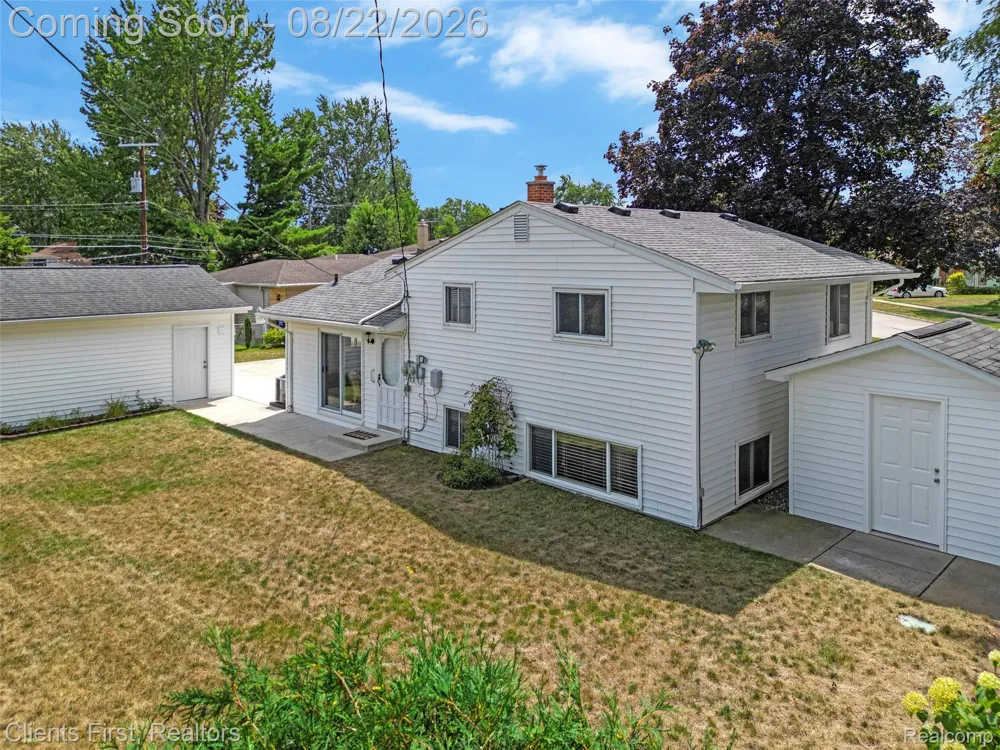 36512 Fairchild Street Westland City, MI 48186