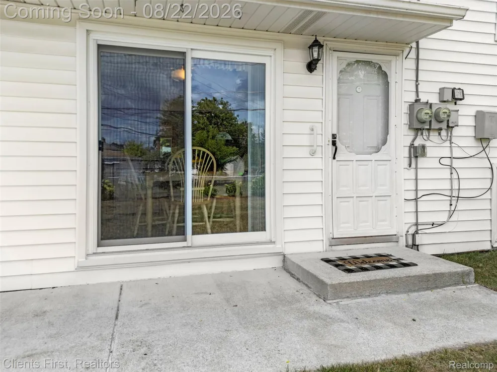 36512 Fairchild Street Westland City, MI 48186