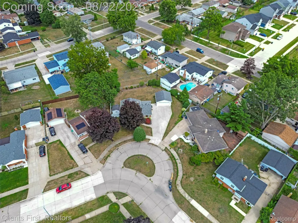 36512 Fairchild Street Westland City, MI 48186