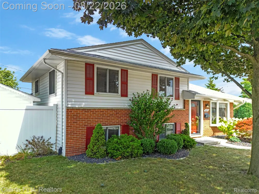 36512 Fairchild Street Westland City, MI 48186