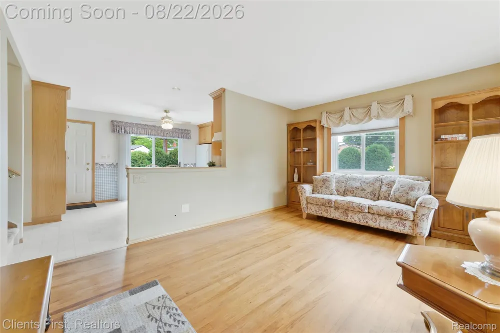 36512 Fairchild Street Westland City, MI 48186