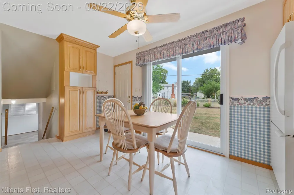 36512 Fairchild Street Westland City, MI 48186