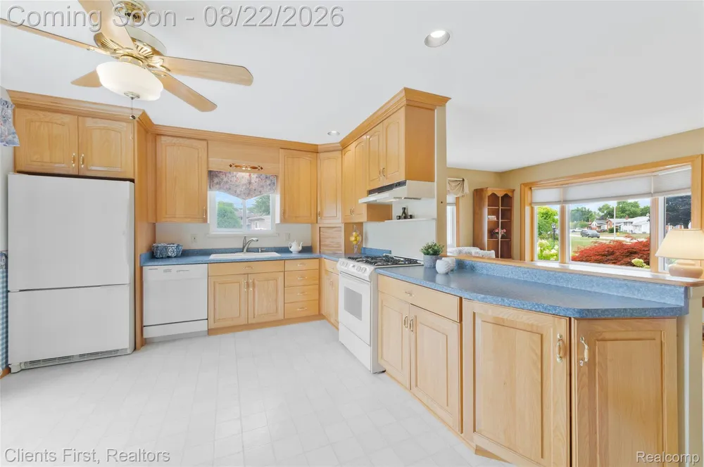 36512 Fairchild Street Westland City, MI 48186