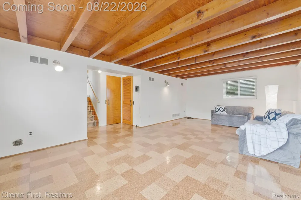 36512 Fairchild Street Westland City, MI 48186