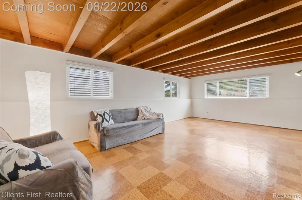 36512 Fairchild Street Westland City, MI 48186