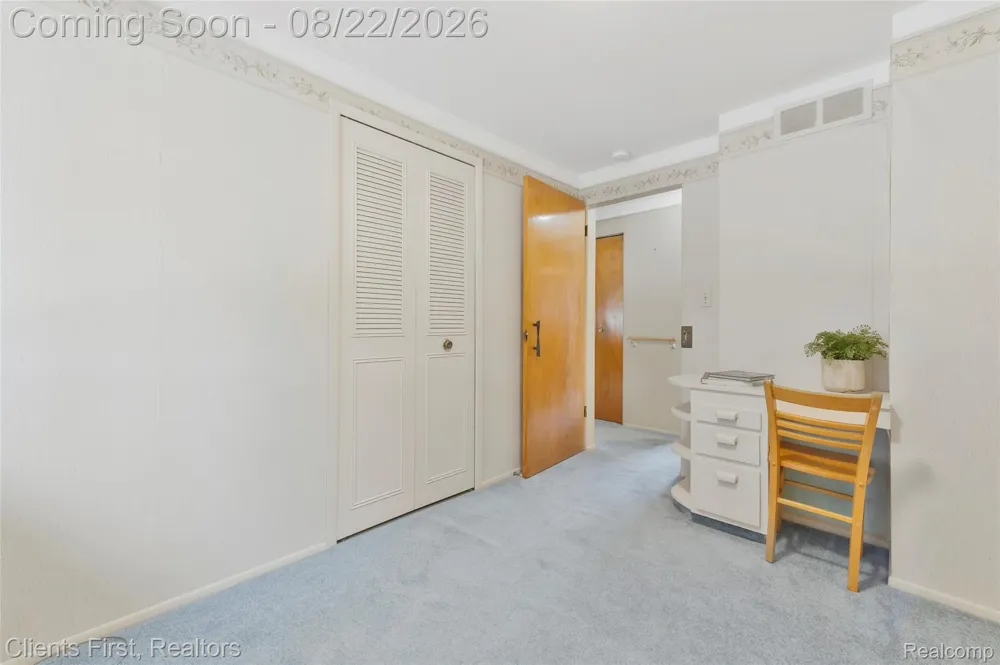 36512 Fairchild Street Westland City, MI 48186