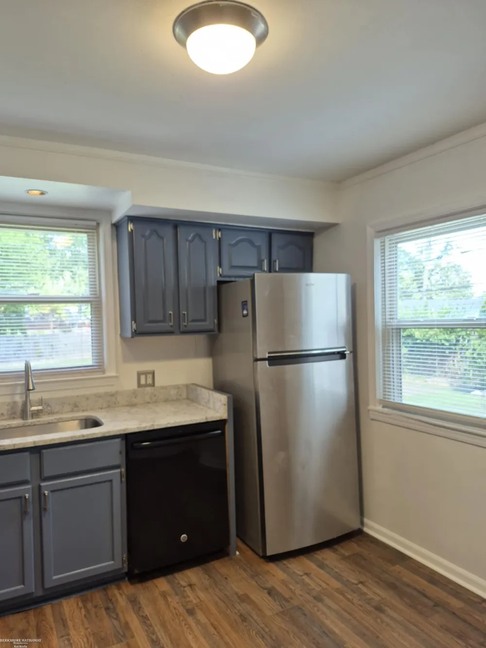 20585 Anita Road Harper Woods City, MI 48225