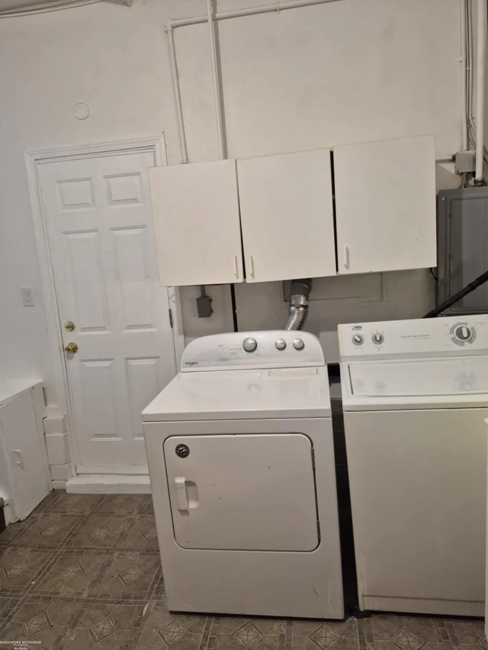 20585 Anita Road Harper Woods City, MI 48225