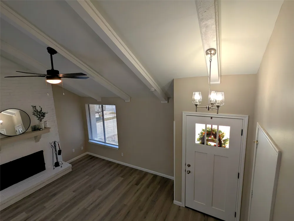2916 Woodbridge Drive Bedford, TX 76021