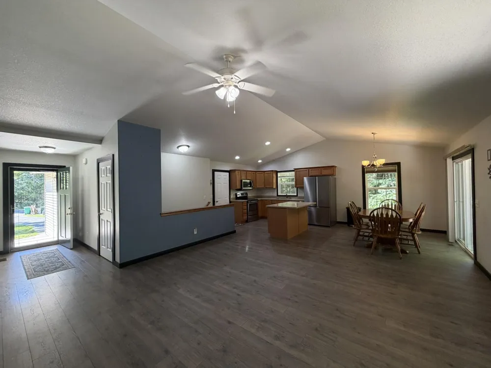 4122 Duck Lake Road Fruitland Township, MI 49461