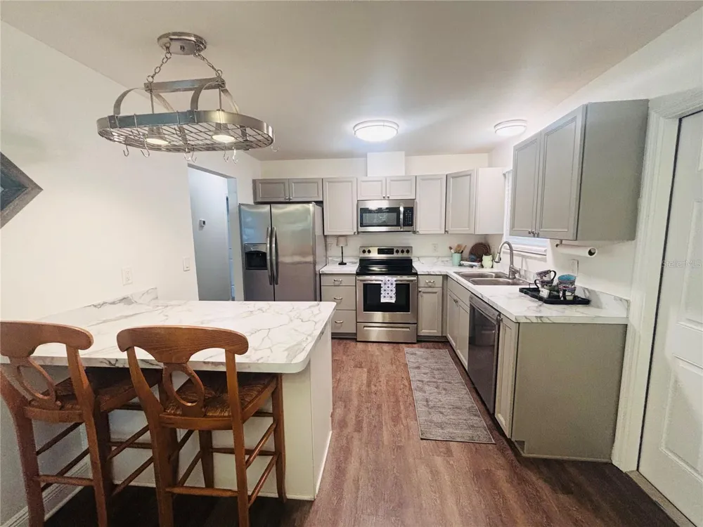 185 ROOSEVELT AVENUE Brooksville, FL 34604