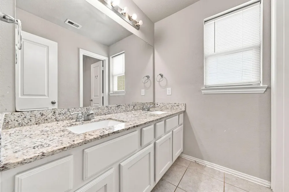 3715 Allegro Drive Rosharon, TX 77583