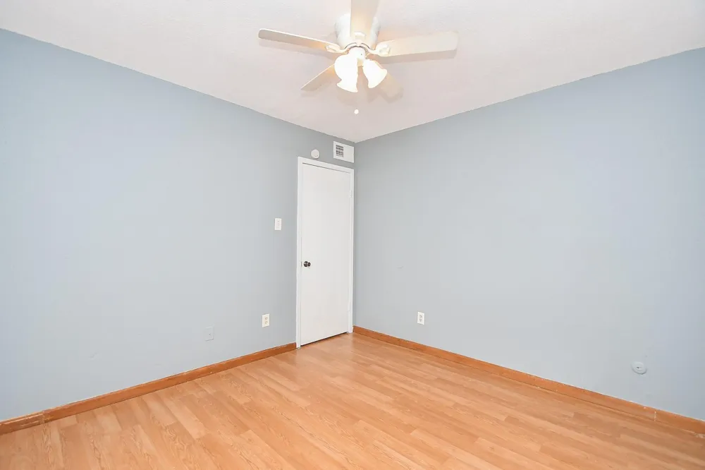 8323 Wilcrest Drive #17008 Houston, TX 77072