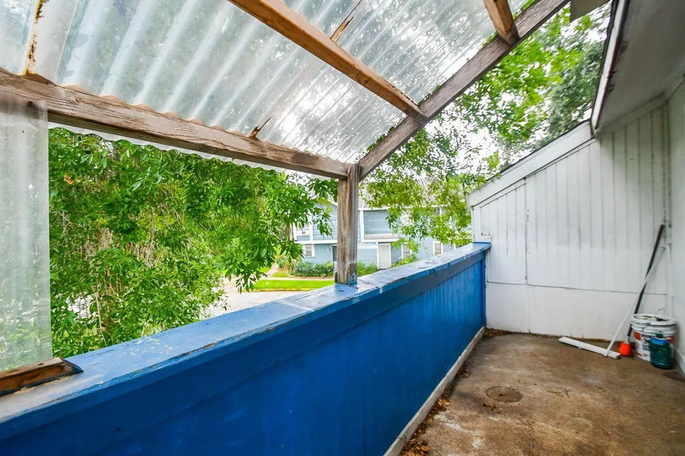 8323 Wilcrest Drive #17008 Houston, TX 77072