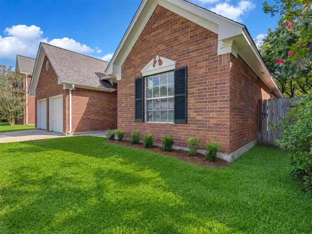 14527 Circlewood Way Houston, TX 77062