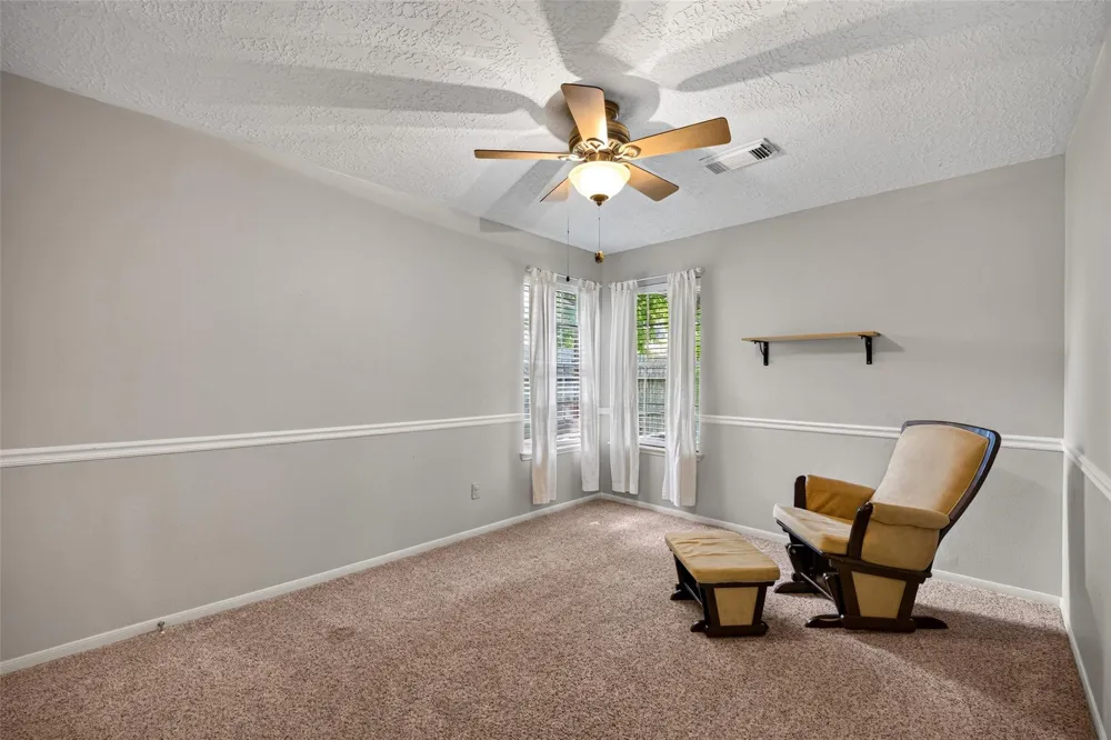 4802 Widerop Lane Friendswood, TX 77546