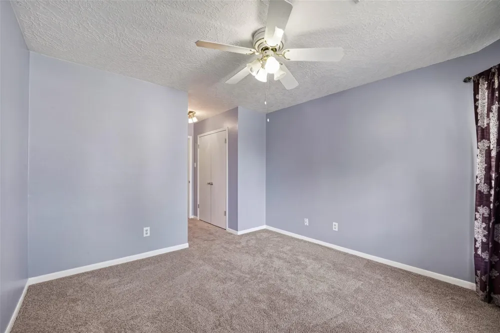 4802 Widerop Lane Friendswood, TX 77546