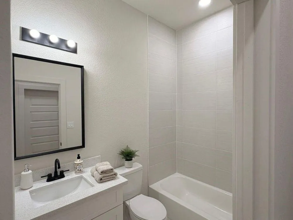 326 Clearwater C-D Street #C Houston, TX 77029
