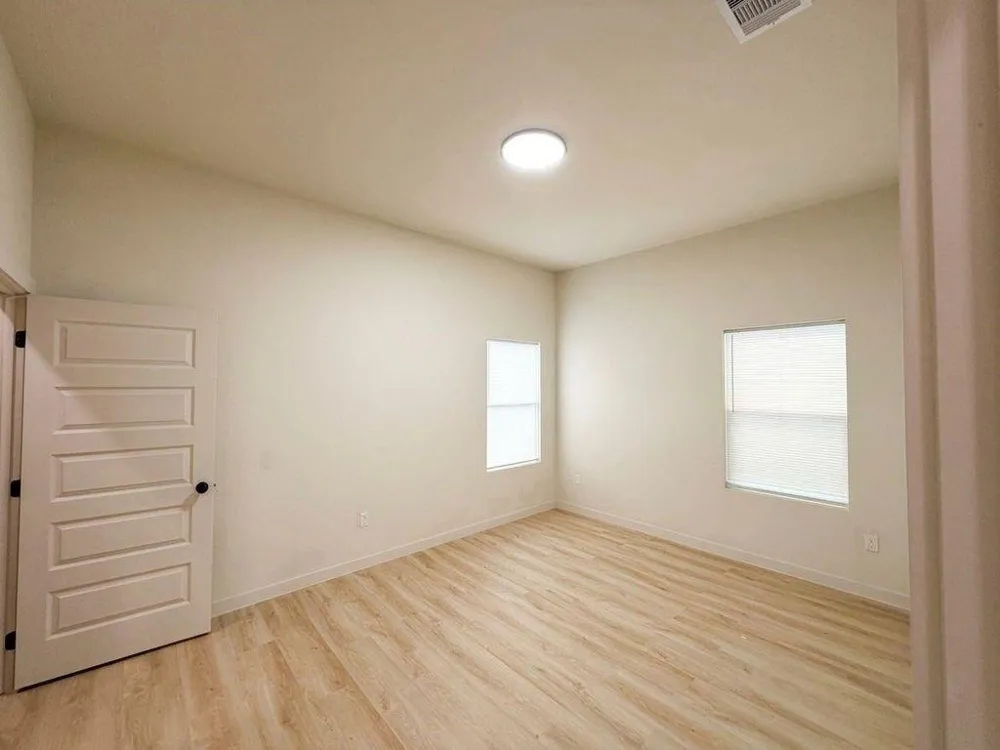 326 Clearwater C-D Street #C Houston, TX 77029