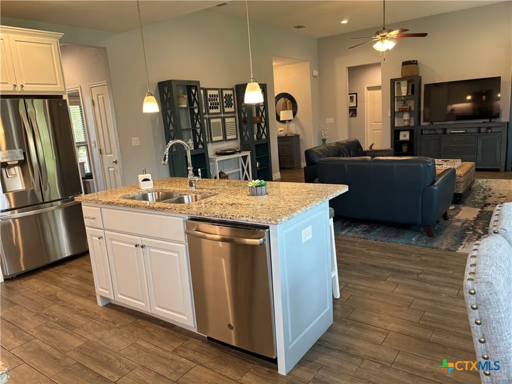 192 Yucca Drive Canyon Lake, TX 78133