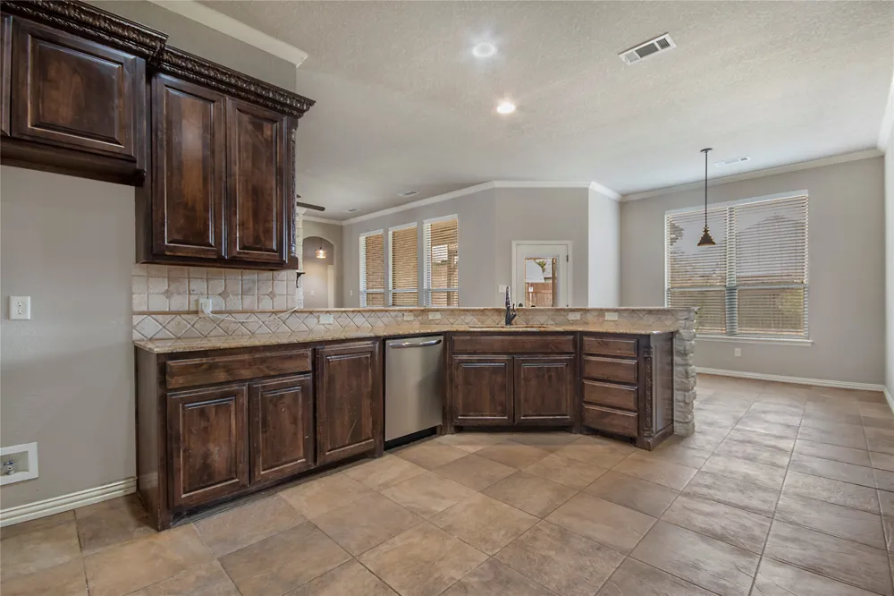 2505 Wichita Trail Sanger, TX 76266