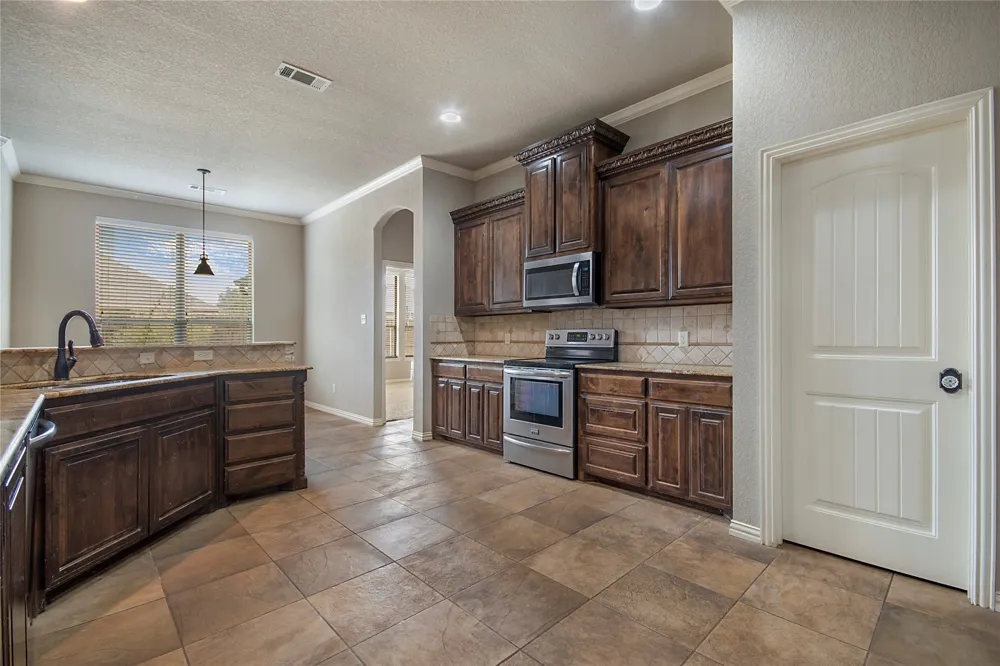 2505 Wichita Trail Sanger, TX 76266