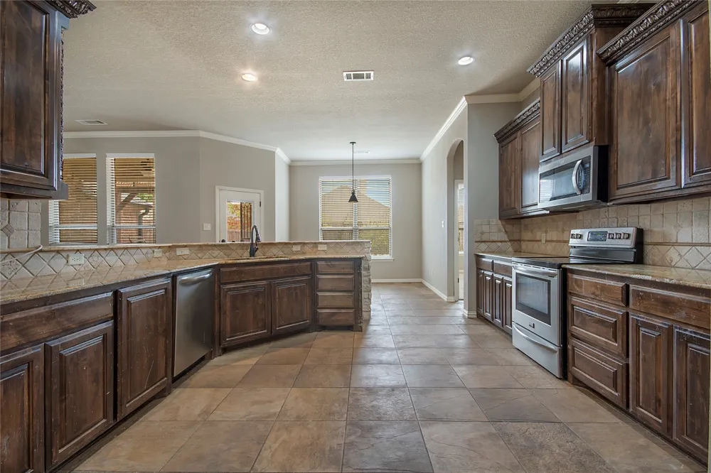 2505 Wichita Trail Sanger, TX 76266