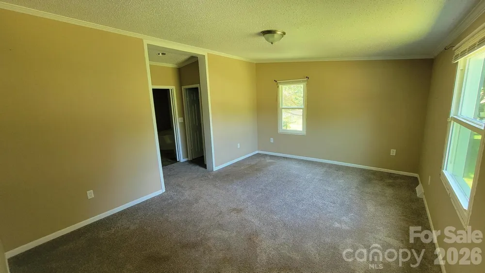5401 Creek Run Court Bessemer City, NC 28086