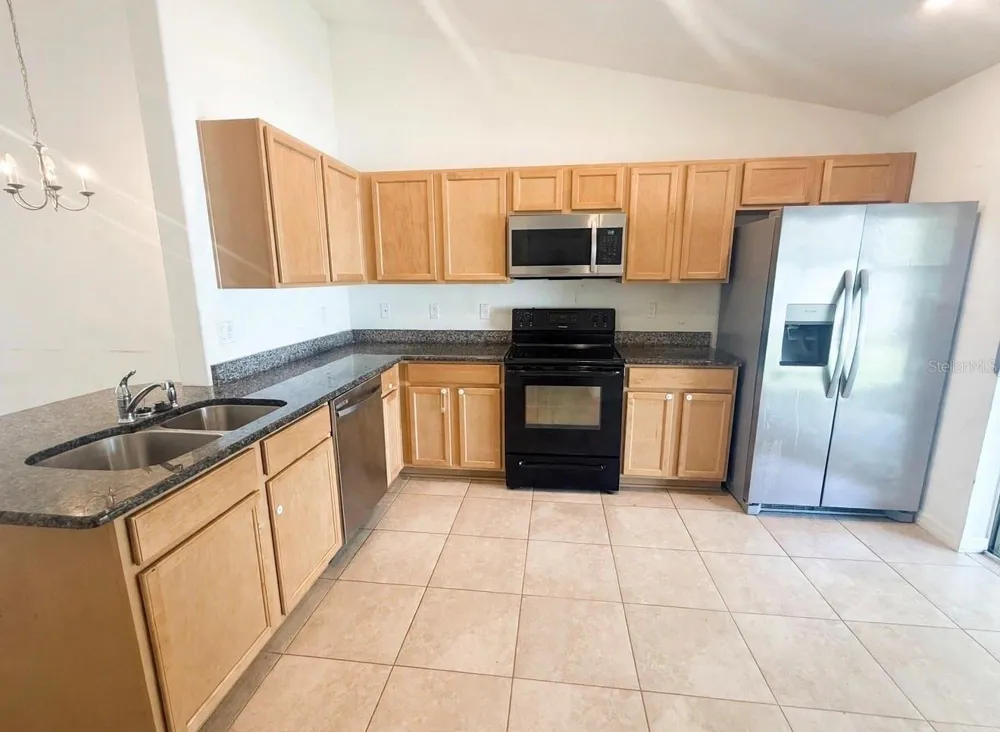 20 RAINSTONE LANE #B Palm Coast, FL 32164