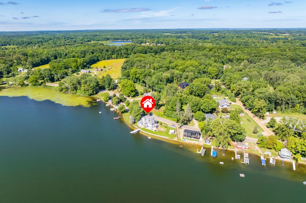 9053 S M 43 Highway Delton, MI 49046