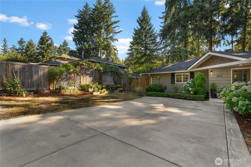 2422 126th Avenue NE Bellevue, WA 98005