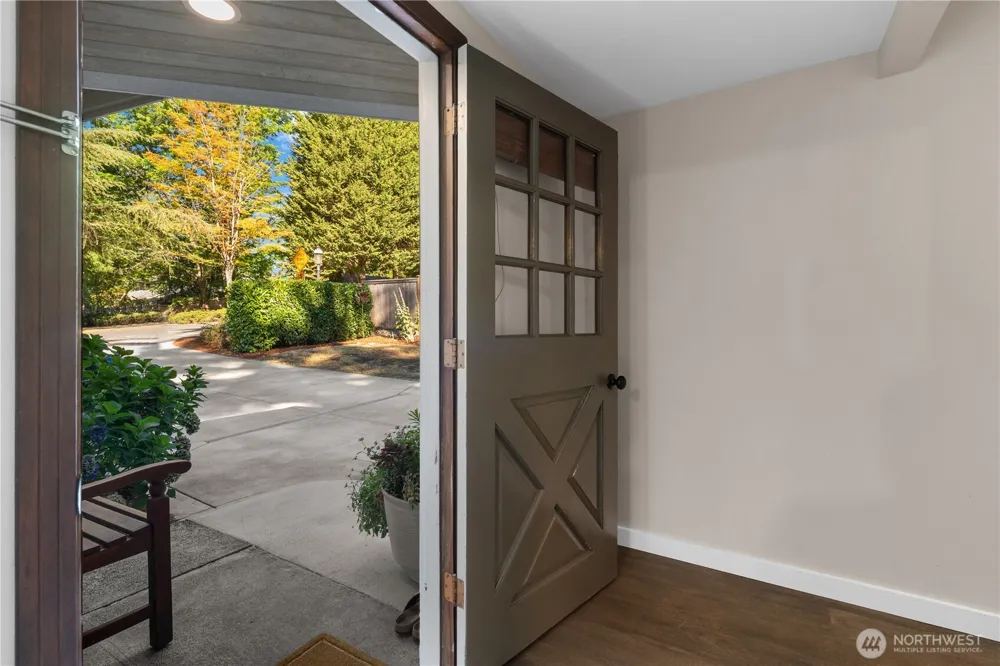2422 126th Avenue NE Bellevue, WA 98005