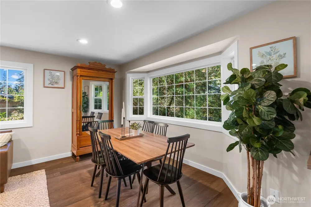 2422 126th Avenue NE Bellevue, WA 98005