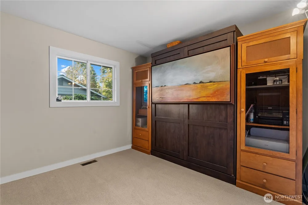 2422 126th Avenue NE Bellevue, WA 98005