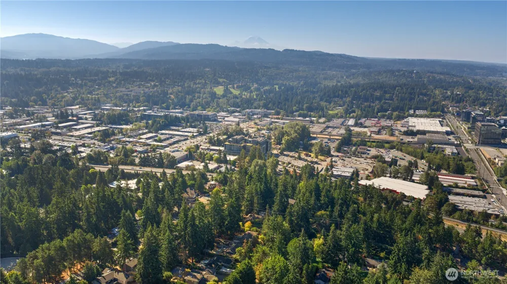2422 126th Avenue NE Bellevue, WA 98005