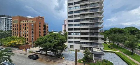 650 Coral Way #404