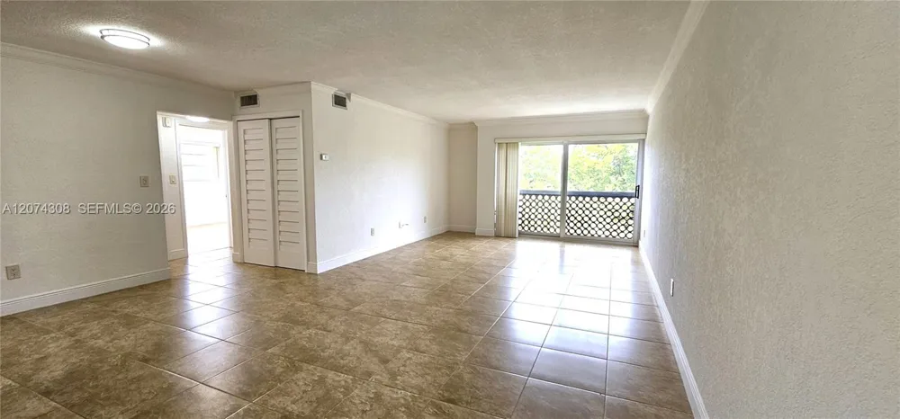 650 Coral Way #404 Coral Gables, FL 33134
