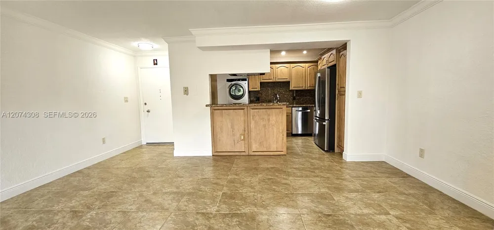 650 Coral Way #404 Coral Gables, FL 33134