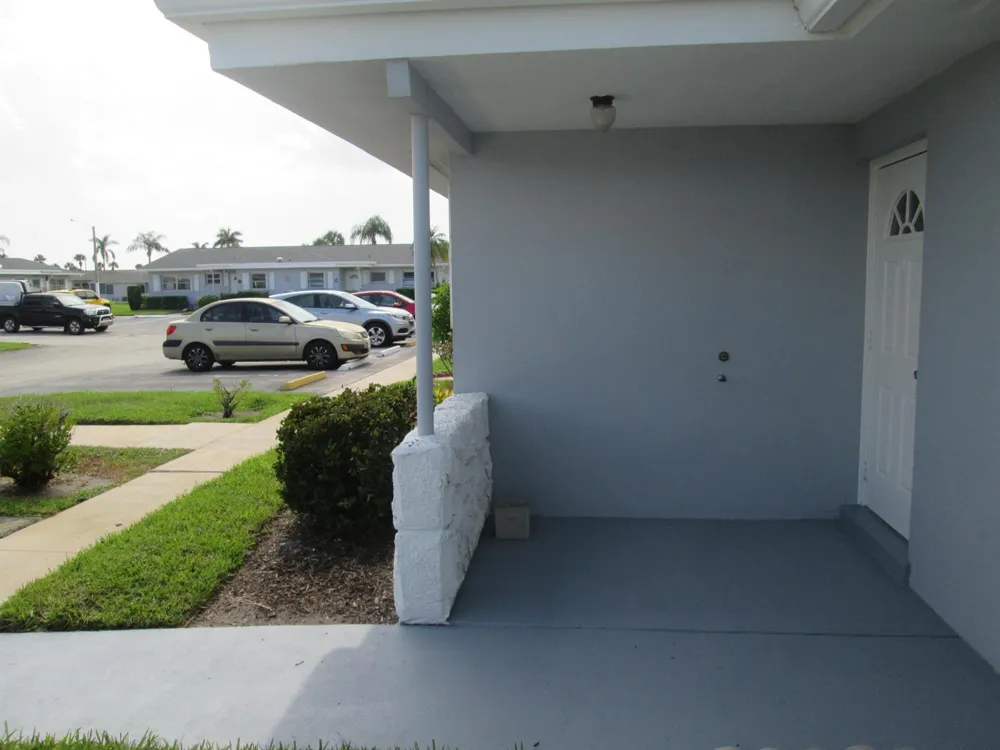 2611 W BARKLEY DRIVE W #E West Palm Beach, FL 33415