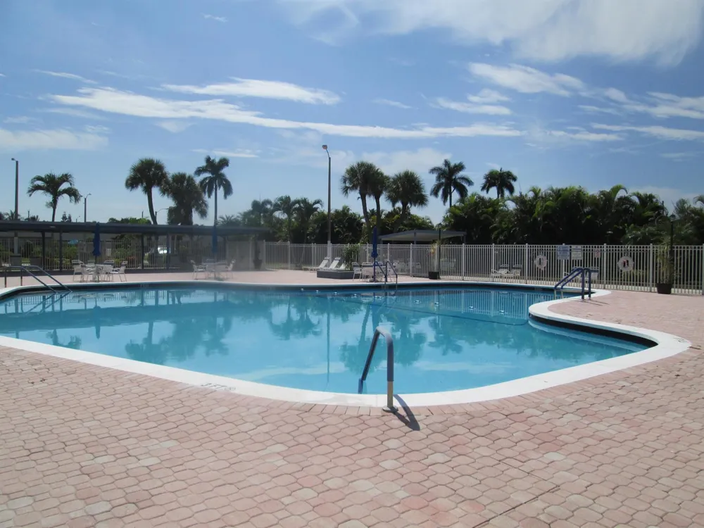 2611 W BARKLEY DRIVE W #E West Palm Beach, FL 33415