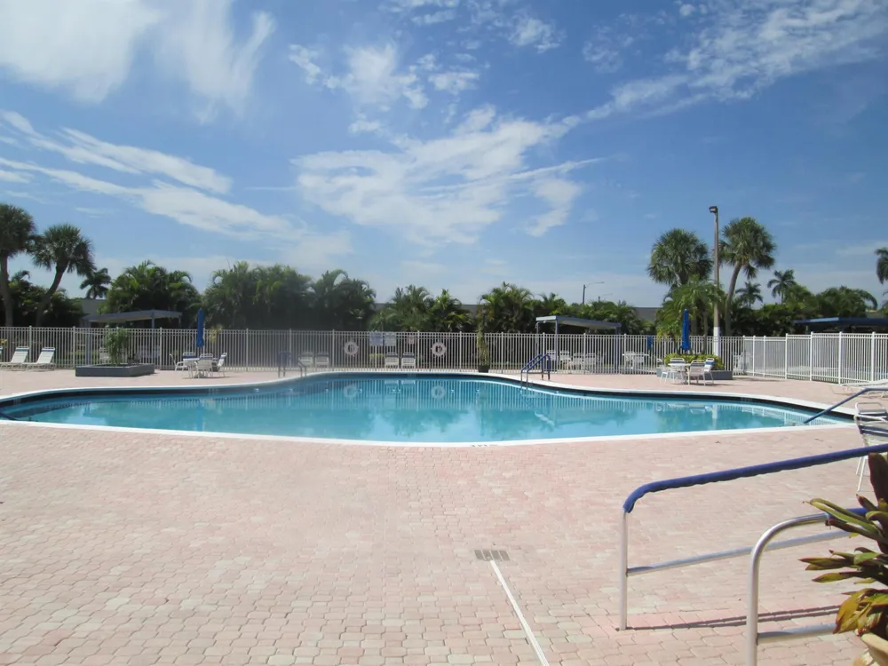 2611 W BARKLEY DRIVE W #E West Palm Beach, FL 33415